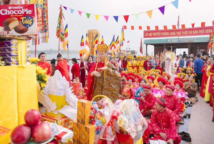 Lễ hội truyền thống làng Vạn Phúc – Nơi gìn giữ mạch nguồn văn hoá sông Hồng- Ảnh 9.