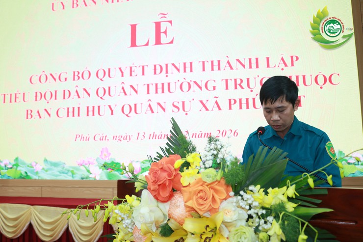 Phú Cát công bố Quyết định thành lập Tiểu đội dân quân thường trực- Ảnh 5.