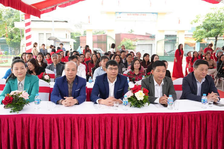 Xã Thanh Oai phát động Tết trồng cây "Đời đời nhớ ơn Bác Hồ" Xuân Bính Ngọ 2026- Ảnh 4.