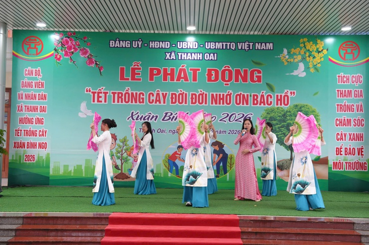 Xã Thanh Oai phát động Tết trồng cây "Đời đời nhớ ơn Bác Hồ" Xuân Bính Ngọ 2026- Ảnh 2.