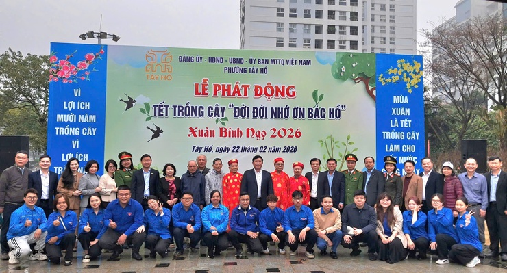 Phường Tây Hồ tổ chức Lễ phát động Tết trồng cây "Đời đời nhớ ơn Bác Hồ" Xuân Bính Ngọ 2026- Ảnh 6.