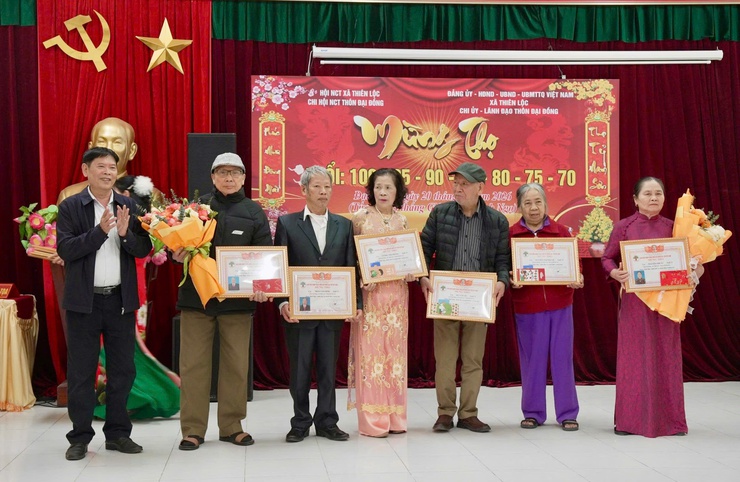 CÁC THÔN TRÊN ĐỊA BÀN XÃ THIÊN LỘC TỔ CHỨC MỪNG THỌ CÁC CỤ CAO NIÊN NHÂN DỊP XUÂN BÍNH NGỌ 2026 – NÉT ĐẸP TRUYỀN THỐNG "KÍNH LÃO TRỌNG THỌ"- Ảnh 11.