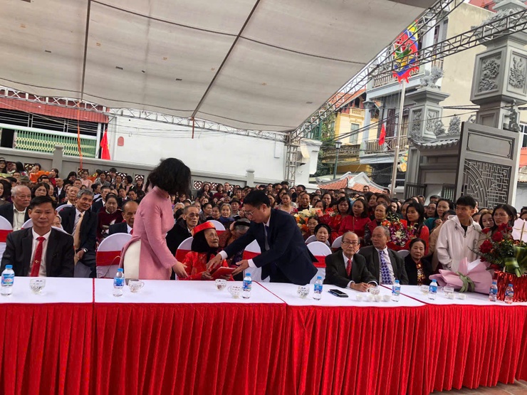 CÁC THÔN TRÊN ĐỊA BÀN XÃ THIÊN LỘC TỔ CHỨC MỪNG THỌ CÁC CỤ CAO NIÊN NHÂN DỊP XUÂN BÍNH NGỌ 2026 – NÉT ĐẸP TRUYỀN THỐNG "KÍNH LÃO TRỌNG THỌ"- Ảnh 3.