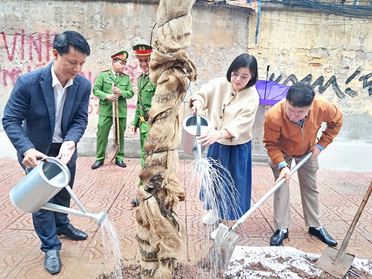 Phường Ngọc Hà phát động “Tết trồng cây đời đời nhớ ơn Bác Hồ” - Xuân Bính Ngọ 2026- Ảnh 8.