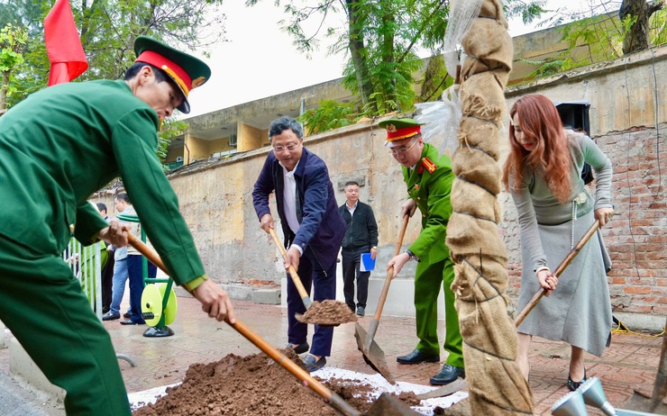 Phường Ngọc Hà phát động “Tết trồng cây đời đời nhớ ơn Bác Hồ” - Xuân Bính Ngọ 2026- Ảnh 6.