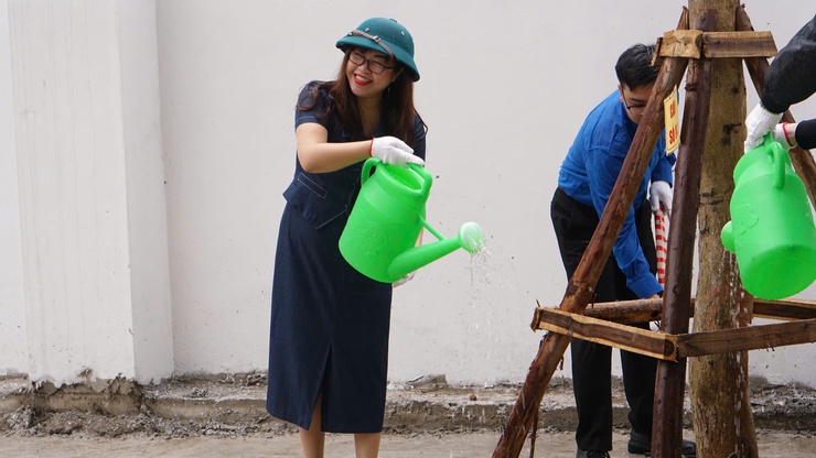 PHƯỜNG HỒNG HÀ PHÁT ĐỘNG “TẾT TRỒNG CÂY ĐỜI ĐỜI NHỚ ƠN BÁC HỒ” XUÂN BÍNH NGỌ 2026- Ảnh 6.