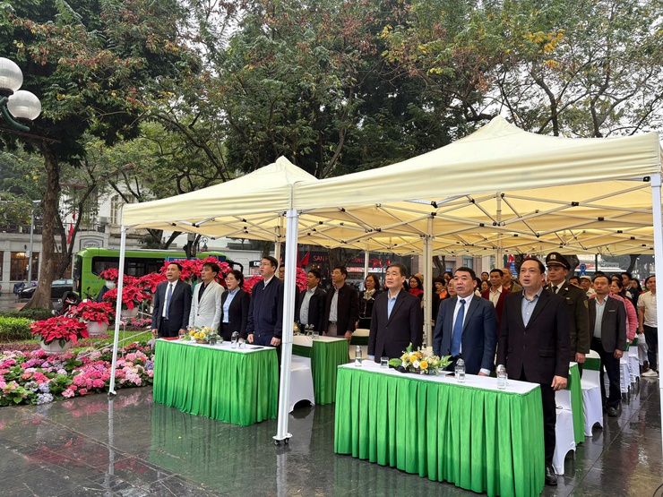 Phường Cửa Nam "phát động Tết trồng cây đời đời nhớ ơn Bác Hồ"- Ảnh 1.