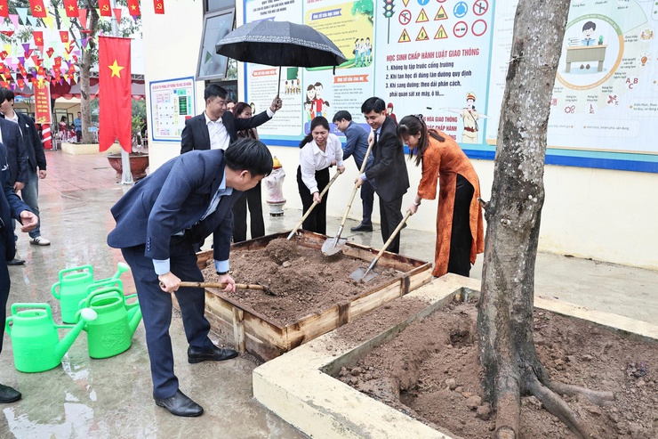 Hòa Xá phát động “Tết trồng cây đời đời nhớ ơn Bác Hồ” Xuân Bính Ngọ 2026- Ảnh 2.