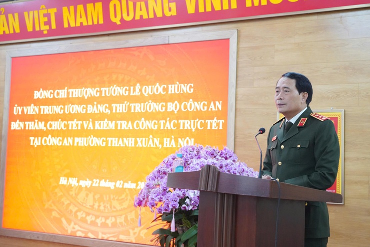 Thượng tướng Lê Quốc Hùng thăm và kiểm tra công tác trực Tết tại Công an phường Thanh Xuân- Ảnh 3.