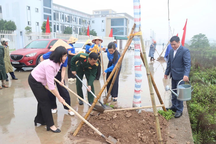 Xã Phú Xuyên: Gặp mặt đầu xuân Bính Ngọ 2026, phát động Tết trồng cây “Đời đời nhớ ơn Bác Hồ vĩ đại”- Ảnh 11.