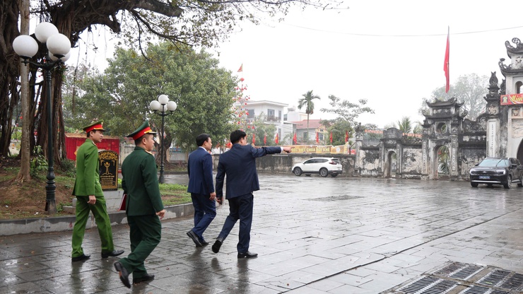 Chủ tịch UBND xã Tam Hưng - Bùi Đình Thái kiểm tra công tác chuẩn bị Lễ hội chùa Bối Khê xuân Bính Ngọ 2026- Ảnh 5.