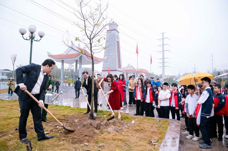 PHƯỜNG ĐÔNG NGẠC TỔ CHỨC LỄ PHÁT ĐỘNG TẾT TRỒNG CÂY “ĐỜI ĐỜI NHỚ ƠN BÁC HỒ” XUÂN BÍNH NGỌ NĂM 2026- Ảnh 13.