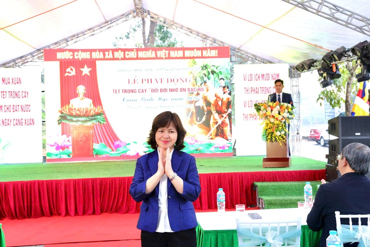 XÃ THƯ LÂM LONG TRỌNG TỔ CHỨC LỄ PHÁT ĐỘNG “TẾT TRỒNG CÂY ĐỜI ĐỜI NHỚ ƠN BÁC HỒ” XUÂN BÍNH NGỌ 2026- Ảnh 6.