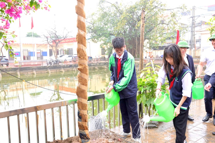 XÃ THƯ LÂM LONG TRỌNG TỔ CHỨC LỄ PHÁT ĐỘNG “TẾT TRỒNG CÂY ĐỜI ĐỜI NHỚ ƠN BÁC HỒ” XUÂN BÍNH NGỌ 2026- Ảnh 16.