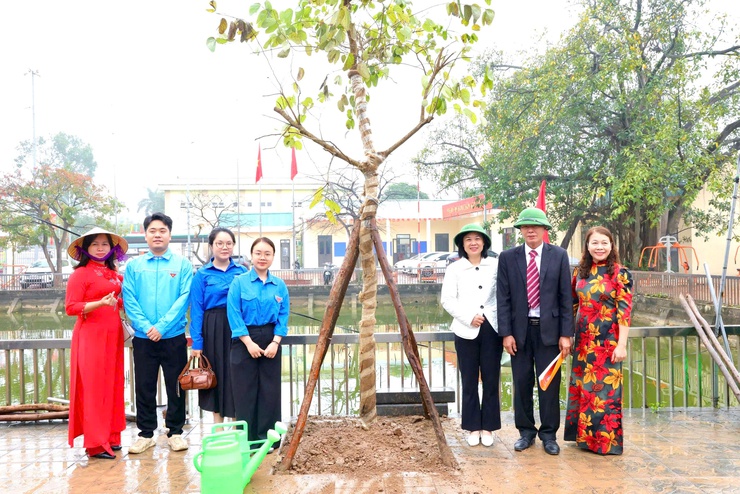 XÃ THƯ LÂM LONG TRỌNG TỔ CHỨC LỄ PHÁT ĐỘNG “TẾT TRỒNG CÂY ĐỜI ĐỜI NHỚ ƠN BÁC HỒ” XUÂN BÍNH NGỌ 2026- Ảnh 19.