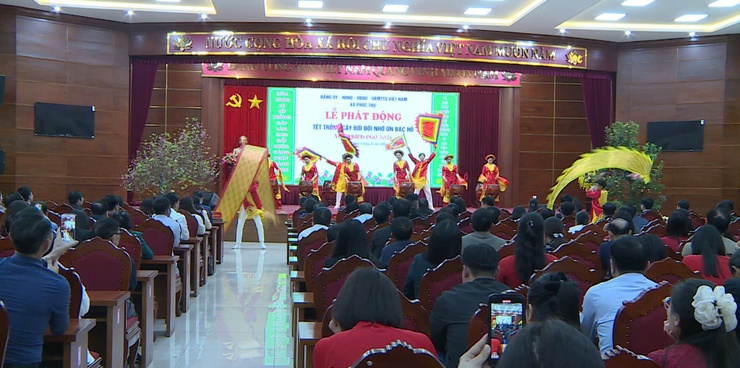 LAN TỎA TINH THẦN "TẾT TRỒNG CÂY ĐỜI ĐỜI NHỚ ƠN BÁC HỒ" TẠI XÃ PHÚC THỌ- Ảnh 6.