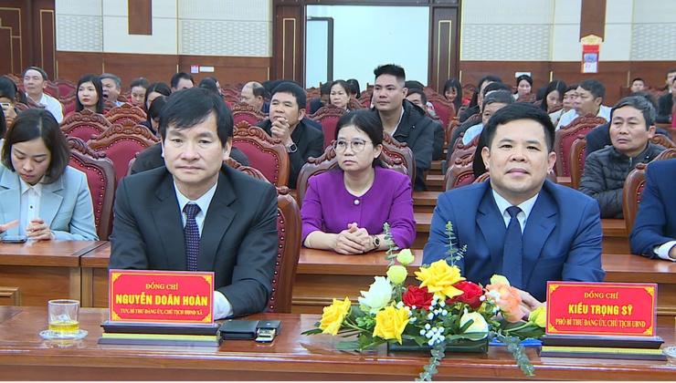 LAN TỎA TINH THẦN "TẾT TRỒNG CÂY ĐỜI ĐỜI NHỚ ƠN BÁC HỒ" TẠI XÃ PHÚC THỌ- Ảnh 2.