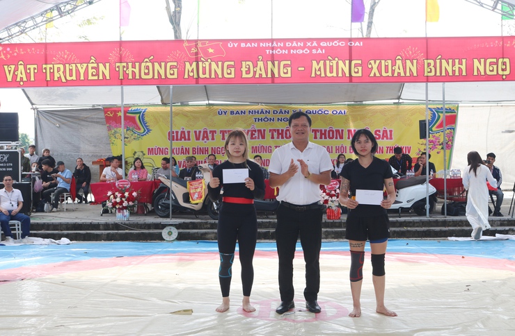 Rực lửa sới vật Ngô Sài – Âm vang truyền thống đầu Xuân- Ảnh 11.