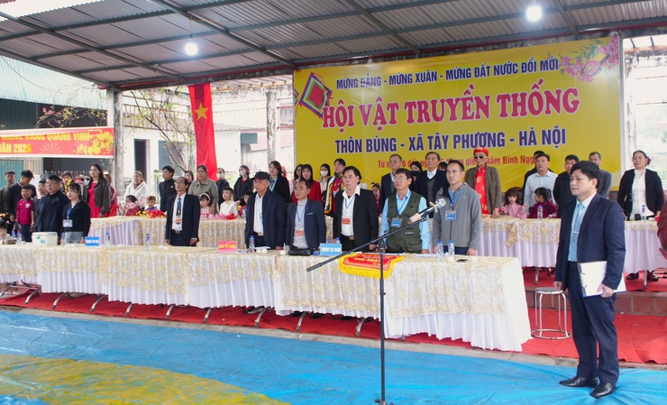 Khai mạc Hội vật truyền thống làng Bùng xã Tây Phương mừng Đảng - Mừng Xuân Bính Ngọ 2026.- Ảnh 1.