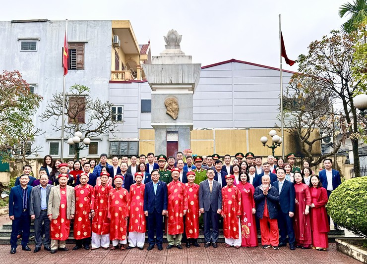 XÃ ĐẠI THANH: LỄ PHÁT ĐỘNG TẾT TRỒNG CÂY XUÂN BÍNH NGỌ 2026 - KHỞI CÔNG TUYẾN ĐƯỜNG LIÊN XÃ THANH LIỆT - TAM HIỆP - TT VĂN ĐIỂN- Ảnh 1.