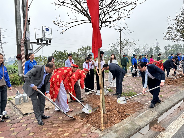 XÃ ĐẠI THANH: LỄ PHÁT ĐỘNG TẾT TRỒNG CÂY XUÂN BÍNH NGỌ 2026 - KHỞI CÔNG TUYẾN ĐƯỜNG LIÊN XÃ THANH LIỆT - TAM HIỆP - TT VĂN ĐIỂN- Ảnh 12.