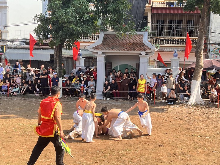 RỘN RÀNG LỄ HỘI VẬT CẦU TRUYỀN THỐNG ĐÌNH THUÝ LĨNH – XUÂN BÍNH NGỌ 2026- Ảnh 6.