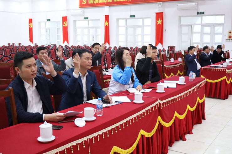 ỦY BAN MTTQ VIỆT NAM XÃ BA VÌ TỔ CHỨC HỘI NGHỊ HIỆP THƯƠNG LẦN THỨ BA LẬP DANH SÁCH NGƯỜI ỨNG CỬ ĐẠI BIỂU HĐND XÃ NHIỆM KỲ 2026–2031- Ảnh 2.