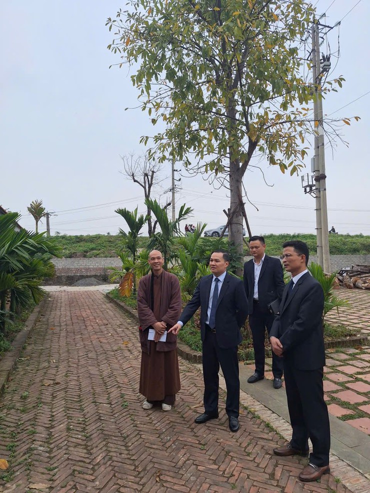 CHỦ TỊCH UBND XÃ - VŨ QUỲNH THĂM, DÂNG HƯƠNG CÁC ĐÌNH, CHÙA NHÂN DỊP ĐẦU XUÂN BÍNH NGỌ 2026- Ảnh 3.