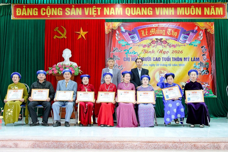 Mừng thọ đầu Xuân - nét đẹp truyền thống của dân tộc Việt Nam- Ảnh 6.