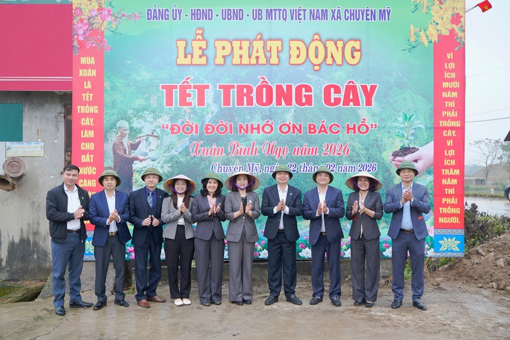 Lễ phát động tết trồng cây “Đời đời nhớ ơn Bác Hồ” xuân Bính Ngọ và gặp mặt đầu năm 2026- Ảnh 2.
