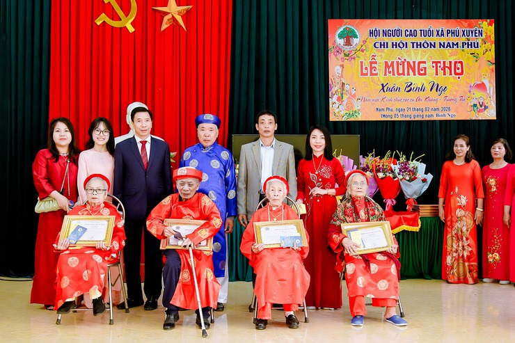 Mừng thọ đầu Xuân - nét đẹp truyền thống của dân tộc Việt Nam- Ảnh 7.