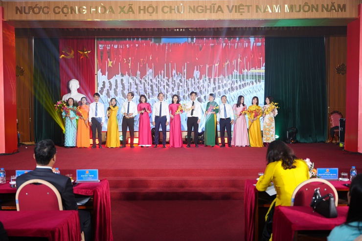 Xã Phù Đổng tổ chức hội nghị gặp mặt cán bộ, công chức, viên chức, người lao động và triển khai nhiệm vụ năm 2026- Ảnh 6.