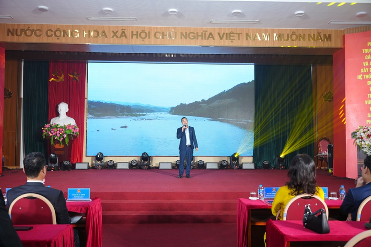 Xã Phù Đổng tổ chức hội nghị gặp mặt cán bộ, công chức, viên chức, người lao động và triển khai nhiệm vụ năm 2026- Ảnh 10.