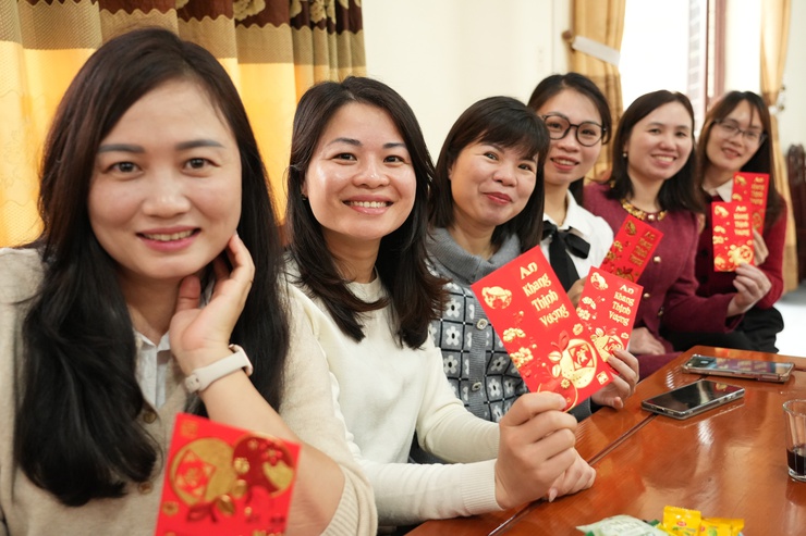 Đảng ủy - HĐND - UBND - UBMTTQ xã gặp mặt cán bộ, công chức, viên chức, người lao động đầu Xuân Bính Ngọ 2026- Ảnh 7.