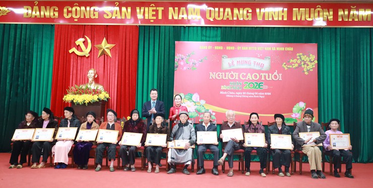 Xã Minh Châu mừng thọ người cao tuổi dịp xuân Bính Ngọ 2026.- Ảnh 4.