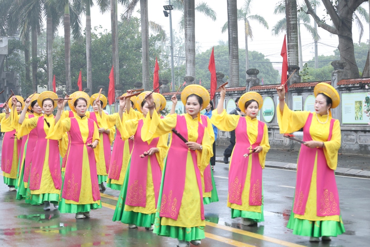 Phó Chủ tịch nước Võ Thị Ánh Xuân dự khai hội Đền Hai Bà Trưng Xuân Bính Ngọ 2026- Ảnh 12.