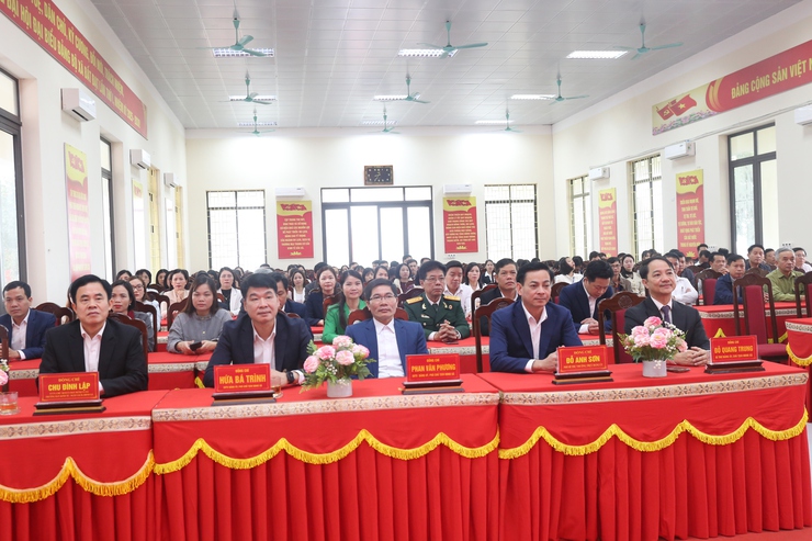 Đảng ủy - HĐND - UBND - UB MTTQ Việt Nam xã Bất Bạt tổ chức lễ chào cờ và gặp mặt đầu xuân Bính Ngọ 2026: khí thế mới, quyết tâm mới- Ảnh 3.