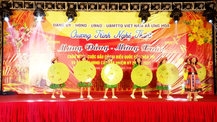 SÔI NỔI CHƯƠNG TRÌNH VĂN NGHỆ “MỪNG ĐẢNG – MỪNG XUÂN” CHÀO MỪNG CUỘC BẦU CỬ ĐẠI BIỂU QUỐC HỘI KHÓA XVI VÀ HĐND CÁC CẤP NHIỆM KỲ 2026–2031.- Ảnh 8.