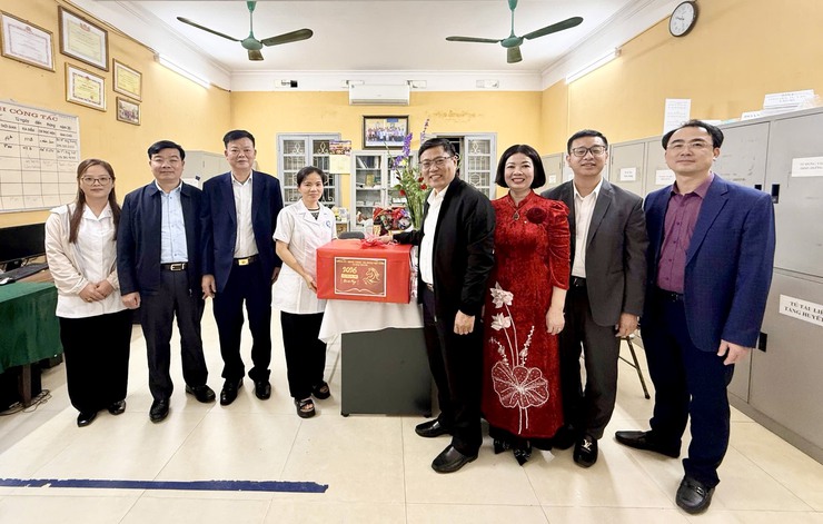 LÃNH ĐẠO XÃ ĐẠI THANH THĂM, CHÚC TẾT LỰC LƯỢNG VŨ TRANG, Y TẾ ĐỘNG VIÊN TINH THẦN TRỰC SẴN SÀNG CHIẾN ĐẤU- Ảnh 4.