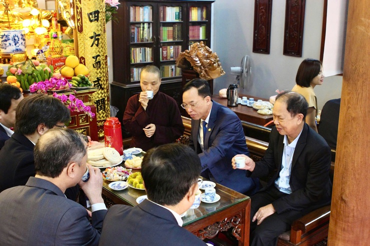 Phường Long Biên tổ chức lễ dâng hương đầu xuân tại các di tích trên địa bàn phường- Ảnh 8.