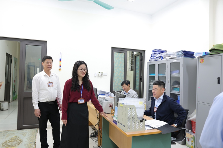 Xã Phú Nghĩa tổ chức kiểm tra công vụ đột xuất tại các cơ quan, đơn vị sau kỳ nghỉ Tết Nguyên đán Bính Ngọ 2026- Ảnh 2.