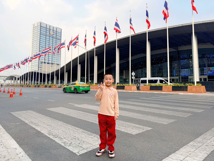 Học sinh trường Tiểu học Bùi Quốc Khái giành huy chương vàng timo - toán quốc tế và tự tin toả sáng tại Thái Lan- Ảnh 1.