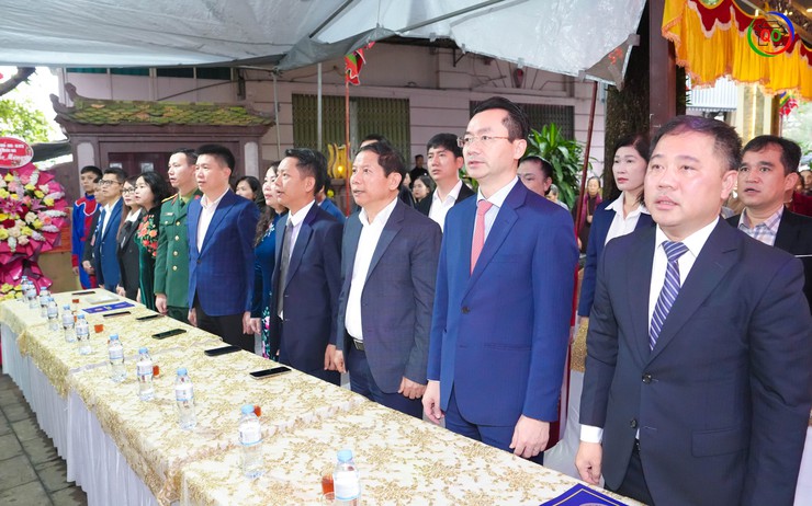 Xã Quốc Oai long trọng tổ chức Lễ đón nhận Bằng xếp hạng Di tích cấp tỉnh, thành phố Đình Sài Khê- Ảnh 1.