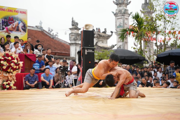 SÔI NỔI NGÀY BẾ MẠC HỘI VẬT XUÂN LÀNG PHÚ HẠNG NĂM 2026- Ảnh 3.