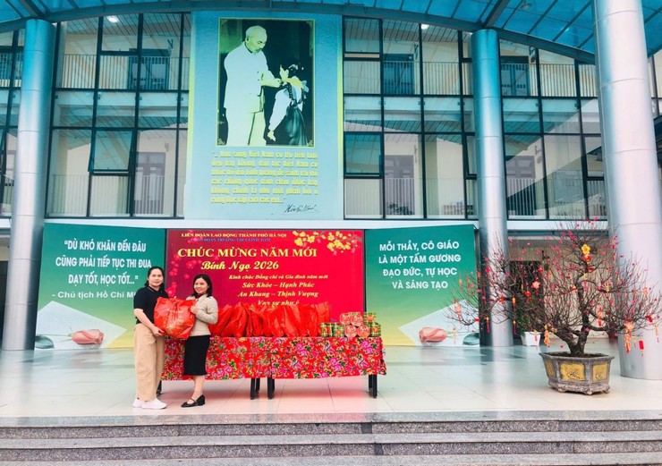 Người “Nhóm lên những ngọn lửa hồng” dưới mái trường THCS Linh Đàm- Ảnh 3.