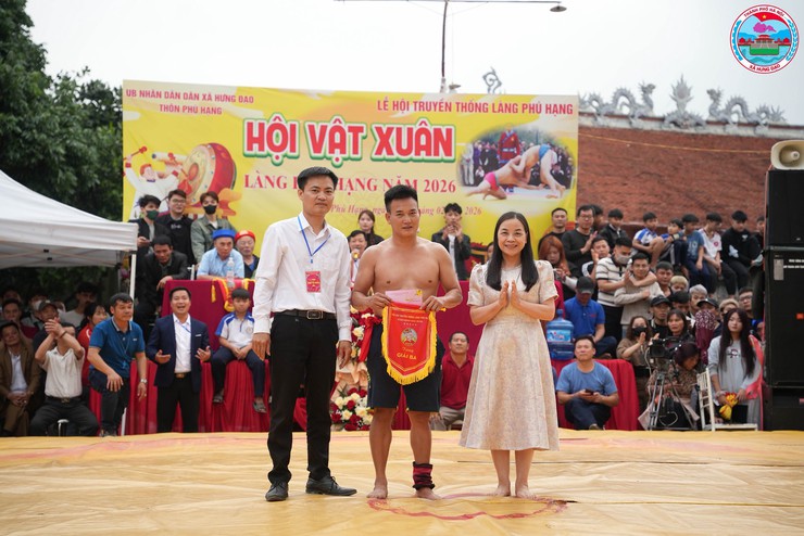 SÔI NỔI NGÀY BẾ MẠC HỘI VẬT XUÂN LÀNG PHÚ HẠNG NĂM 2026- Ảnh 4.