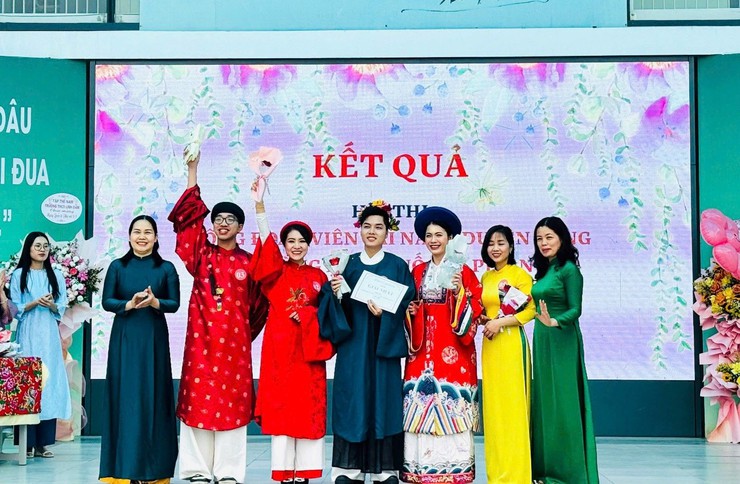 Người “Nhóm lên những ngọn lửa hồng” dưới mái trường THCS Linh Đàm- Ảnh 4.