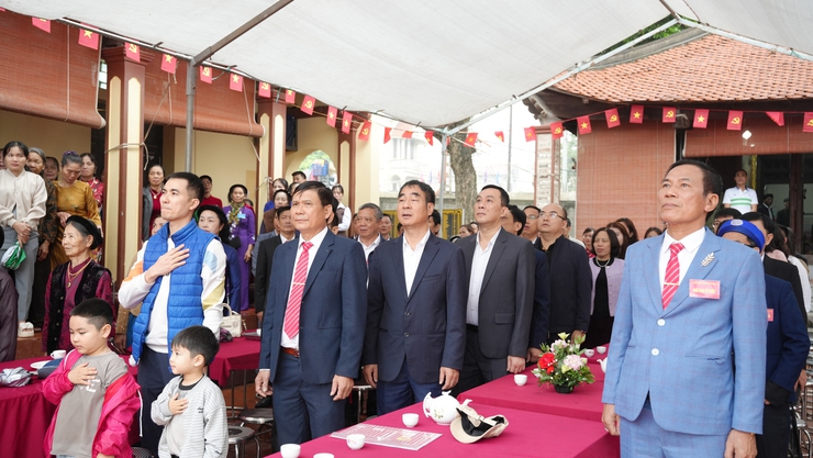 Các đồng chí lãnh đạo phường tham dự Lễ khai mạc và chúc mừng Lễ hội tại Đình Nghĩa Lộ, Chùa Nghĩa Lộ và Đình Yên Lộ- Ảnh 2.