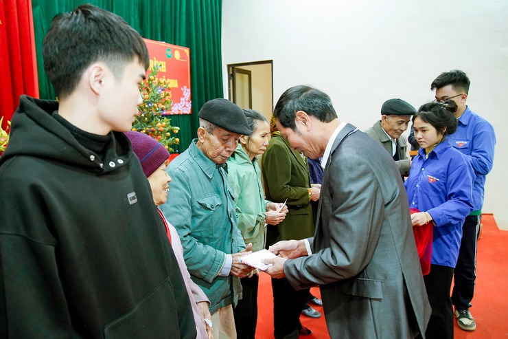 TẾT ĐẶC BIỆT – DẤU ẤN MỘT MÙA XUÂN TRÁCH NHIỆM VÀ NIỀM TIN- Ảnh 23.