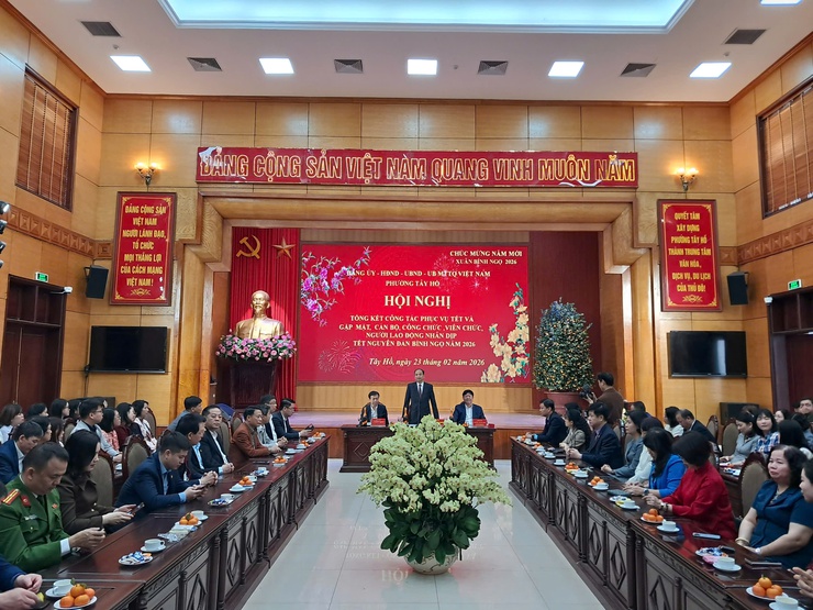 Phường Tây Hồ tổng kết công tác phục vụ Tết Nguyên đán Bính Ngọ 2026: Siết chặt kỷ cương hành chính, quyết tâm thực hiện thắng lợi nhiệm vụ năm mới.- Ảnh 1.